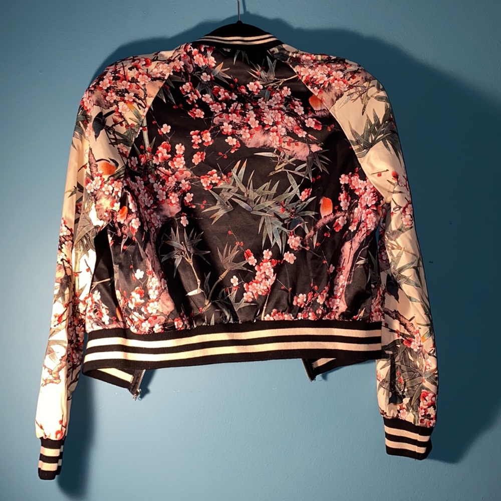Beautiful bomber jacket - Picture 5 of 6
